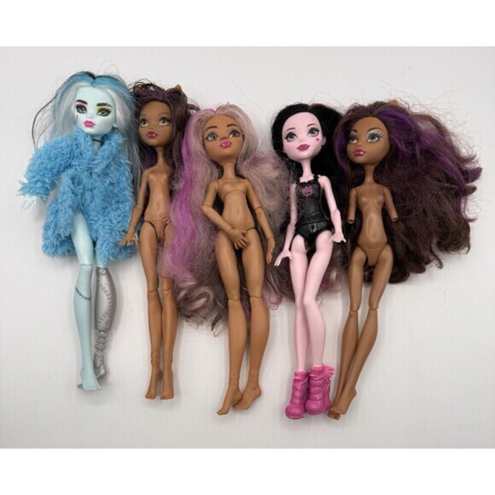 Lot Of 5 Monster High Dolls Frankie Stein Clawdeen Ghoul Draculara Clawdeen Wolf